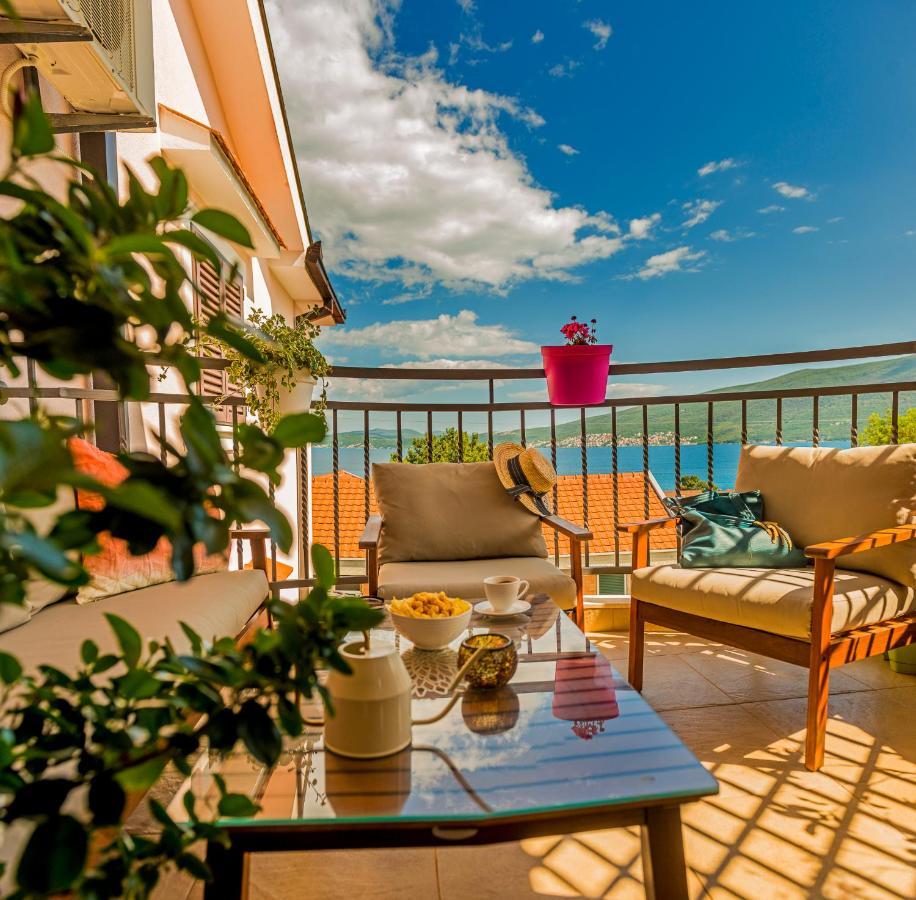 Cicciobello Lux Apartment Baosici With Stunning Sea View Zewnętrze zdjęcie